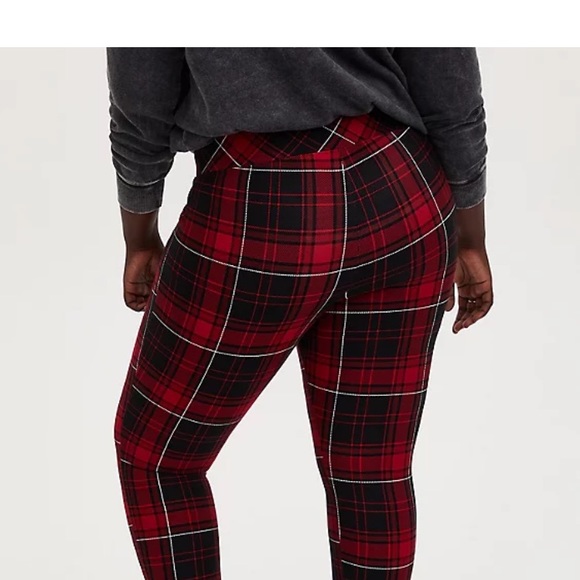 NWT torrid Studio Ponte Slim Fit Red Plaid Pull-On Pixi Pant, size 1 (14/16) - Picture 6 of 7